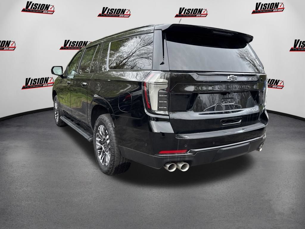 Used 2025 Chevrolet Suburban Z71 w/ Z71 Off-Road Package AWD/4WD image 7