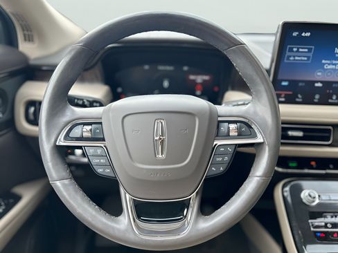 Used 2023 Lincoln Nautilus Reserve w/ Luxury Package AWD/4WD image 16