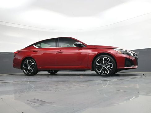 New 2026 Nissan Altima 2.5 SR FWD image 37