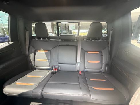 Used 2023 GMC Sierra 1500 AT4 w/ AT4 Premium Package image 46