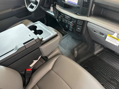 New 2025 Ford F550 4x4 Crew Cab Super Duty image 15