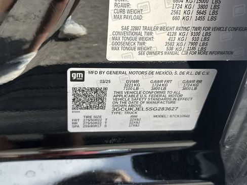 Used 2025 Chevrolet Silverado 1500 High Country AWD/4WD image 35