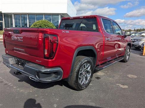 New 2026 GMC Sierra 1500 SLT image 4