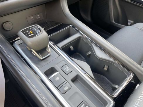 New 2025 Nissan Pathfinder SV image 26