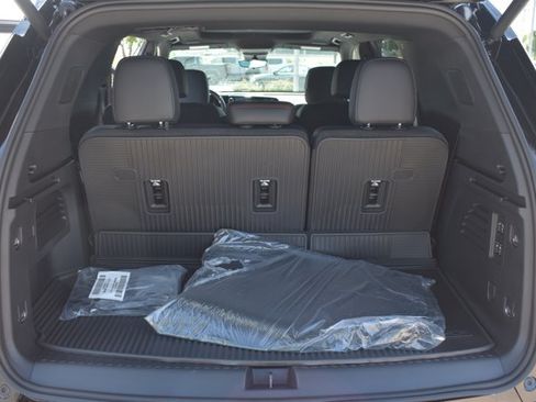 New 2026 Chevrolet Traverse RS w/ LPO, Floor Liner Package FWD image 19