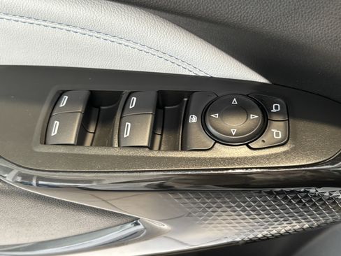 New 2026 Chevrolet Trax LT w/ Driver Confidence Package FWD image 7