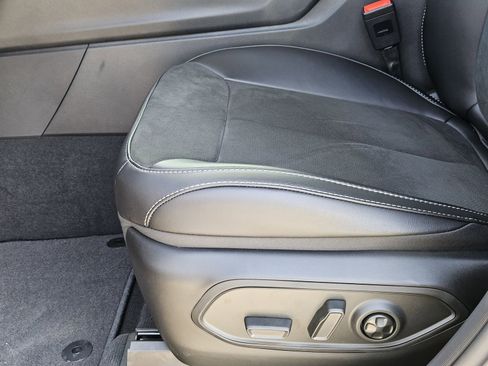 New 2026 Jeep Grand Cherokee Altitude image 23