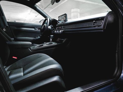 Used 2024 Honda Civic Sport image 33