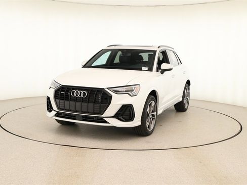 New 2025 Audi Q3 2.0T Premium image 12