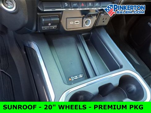 Used 2022 GMC Sierra 1500 AT4 w/ AT4 Preferred Package image 27