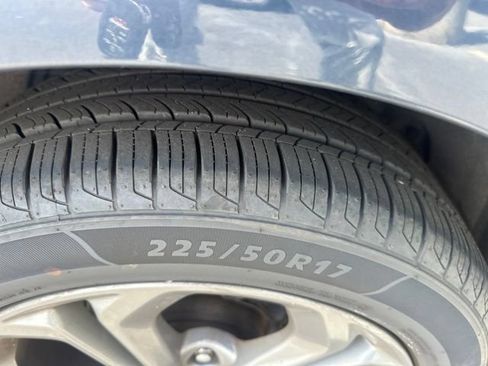 Used 2024 Honda Accord EX image 3