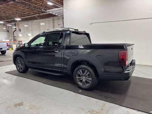 Used 2017 Honda Ridgeline Sport image 4