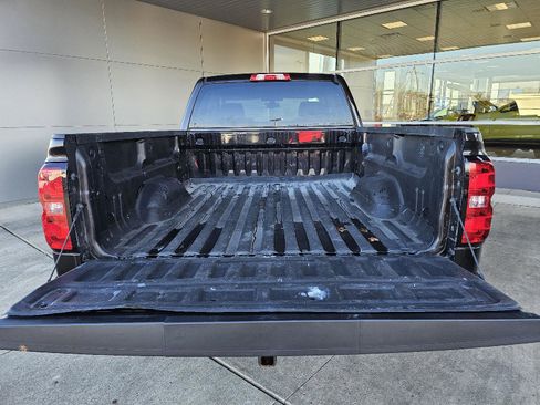 Used 2018 Chevrolet Silverado 1500 LT w/ All Star Edition image 15