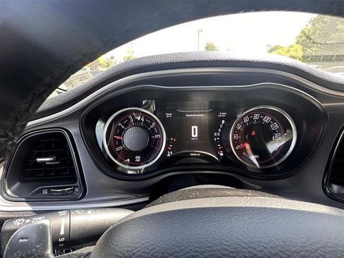 Used 2022 Dodge Challenger GT RWD image 19