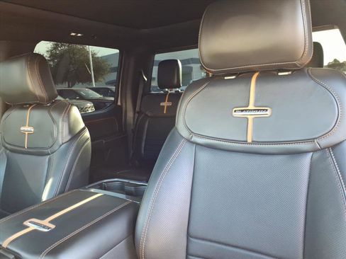 Used 2024 Ford F250 Platinum image 16