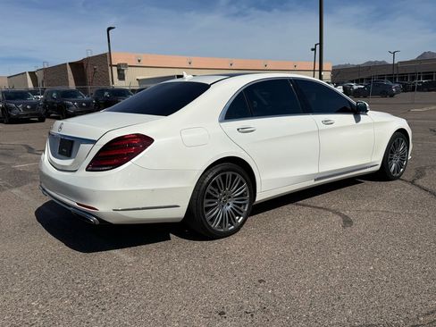Used 2019 Mercedes-Benz S 560 Sedan w/ Premium Package image 3