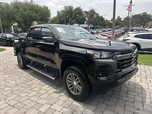 Used 2024 Chevrolet Colorado LT w/ LT Convenience Package RWD image 14
