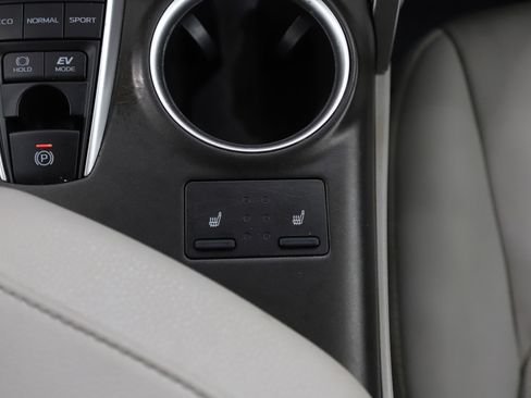 Used 2023 Toyota Camry XLE w/ Protection Package (Q2) (TMS) image 24