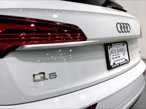 Certified 2023 Audi Q5 2.0T Premium w/ Convenience Package AWD/4WD image 32