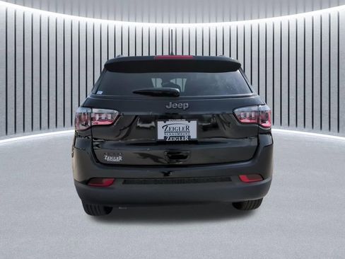 New 2026 Jeep Compass Latitude image 8