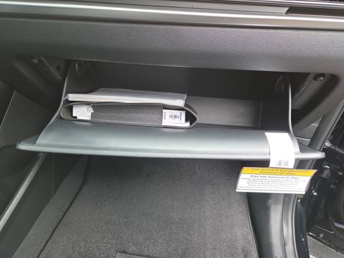 New 2025 Kia Telluride S image 42