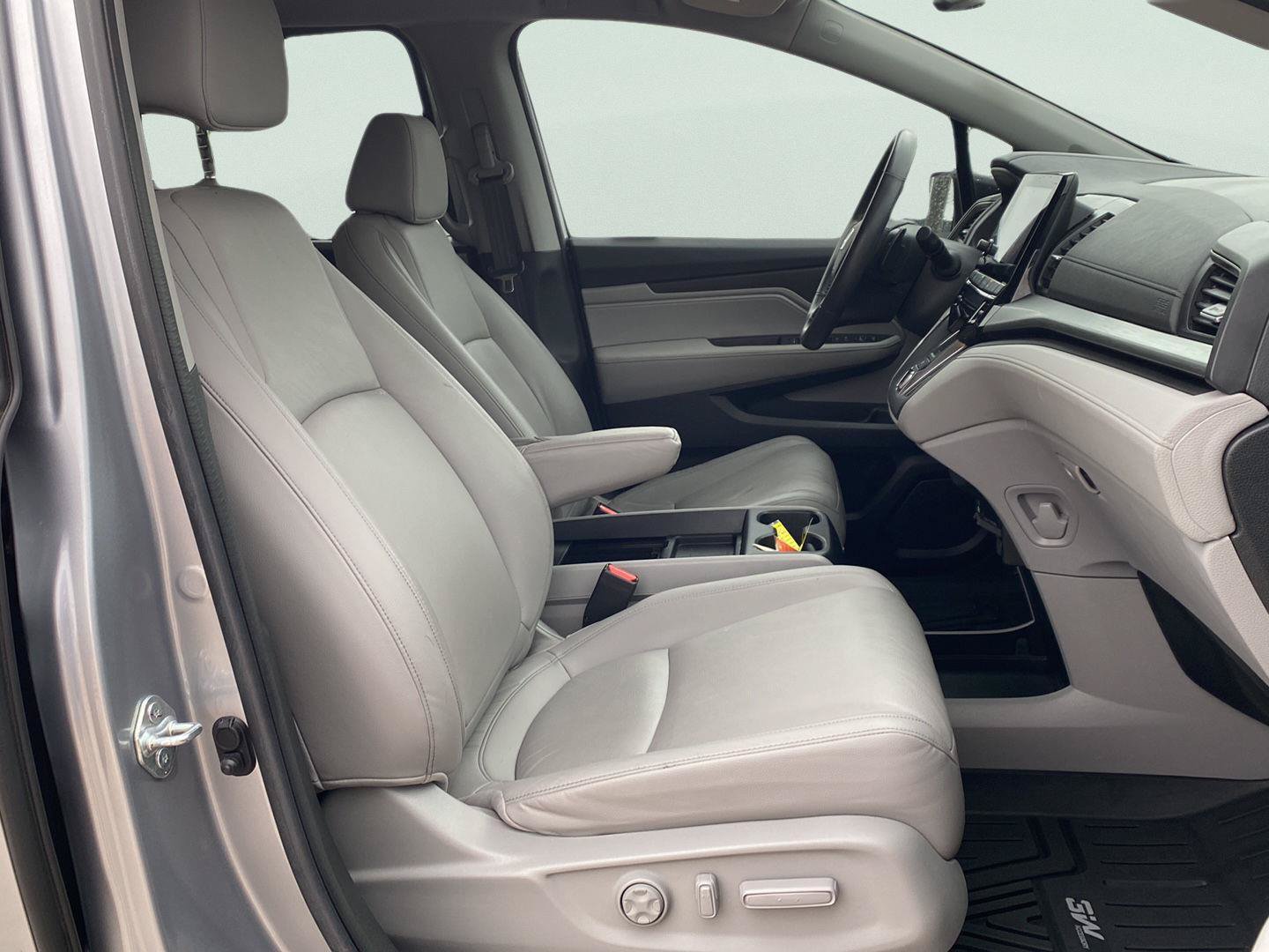 Used 2023 Honda Odyssey EX-L image 32