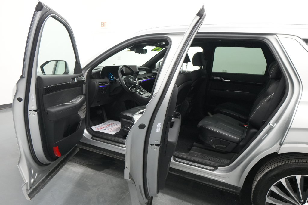 Used 2024 Hyundai Palisade Calligraphy AWD/4WD image 25