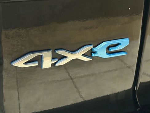 Used 2022 Jeep Wrangler Unlimited Sahara w/ Cold Weather Group image 13