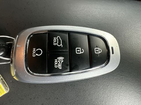 Used 2023 Hyundai Santa Fe SEL FWD image 28