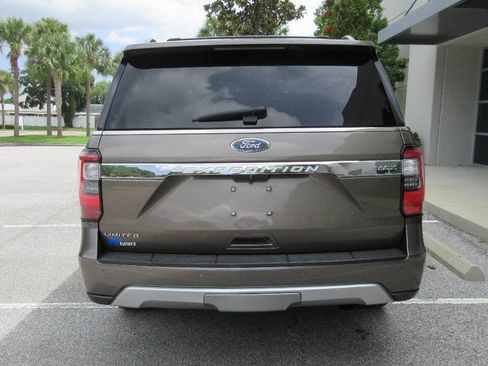 Used 2019 Ford Expedition Max Limited w/ Special Edition Package AWD/4WD image 4