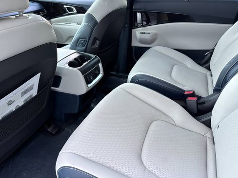 New 2026 Kia Carnival SX Prestige image 12
