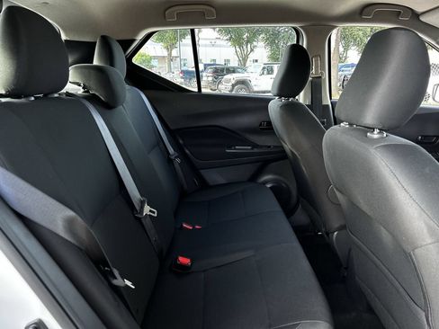 Used 2025 Nissan Kicks Play S FWD image 27