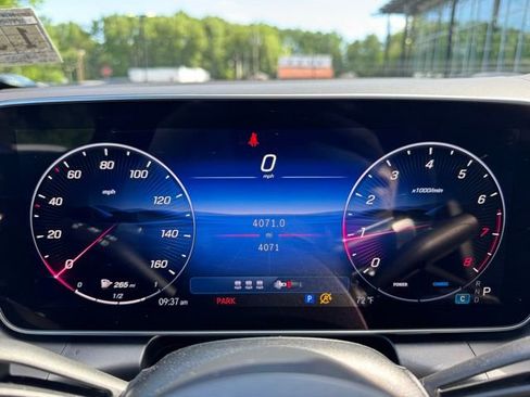 Used 2026 Mercedes-Benz GLC 300 4MATIC image 23