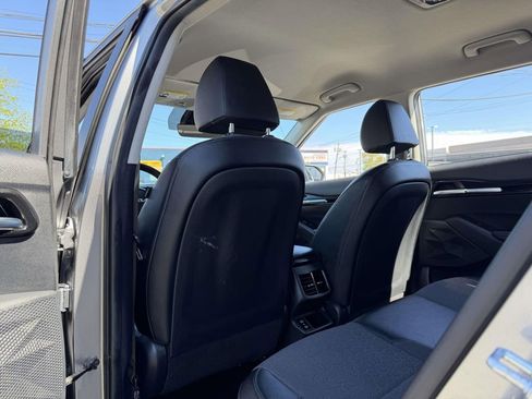 Used 2024 Kia Seltos S AWD/4WD image 19