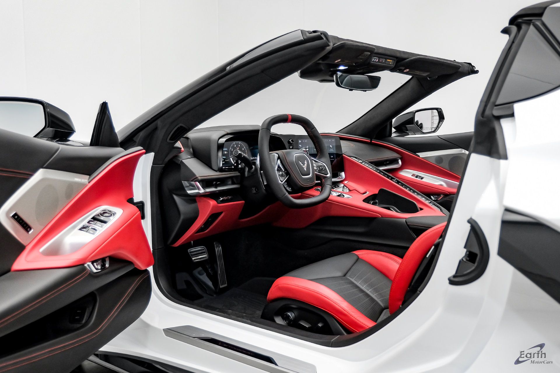 Used 2024 Chevrolet Corvette Stingray Premium Conv w/ Z51 Performance Package RWD image 42
