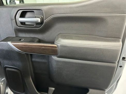 Used 2019 Chevrolet Silverado 1500 LT Trail Boss AWD/4WD image 35