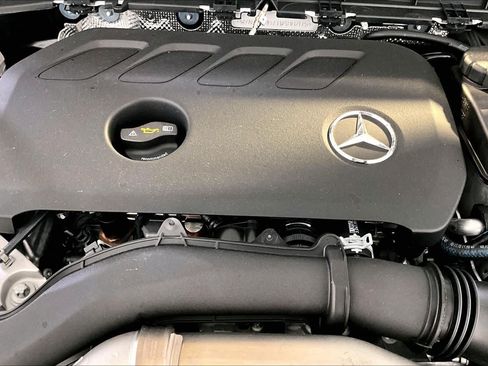 New 2026 Mercedes-Benz GLB 250 4MATIC image 15