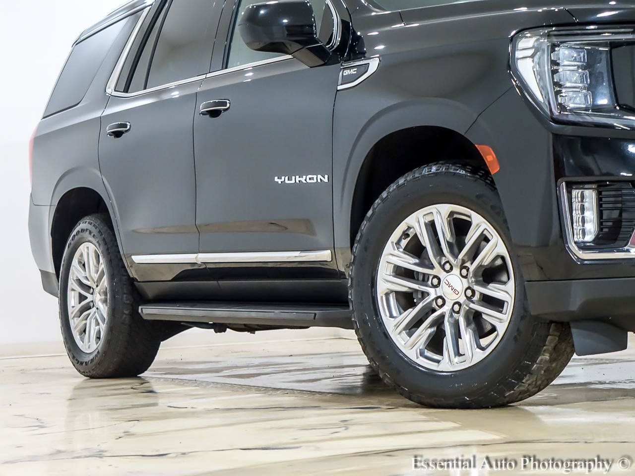 Used 2021 GMC Yukon SLT AWD/4WD image 4