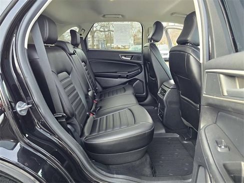 Used 2021 Ford Edge SEL w/ Convenience Package image 32