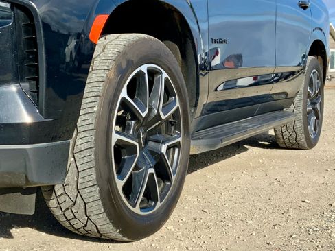 Used 2023 Chevrolet Tahoe RST w/ Luxury Package AWD/4WD image 15