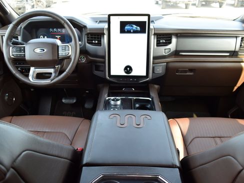 Used 2024 Ford Expedition King Ranch AWD/4WD image 5