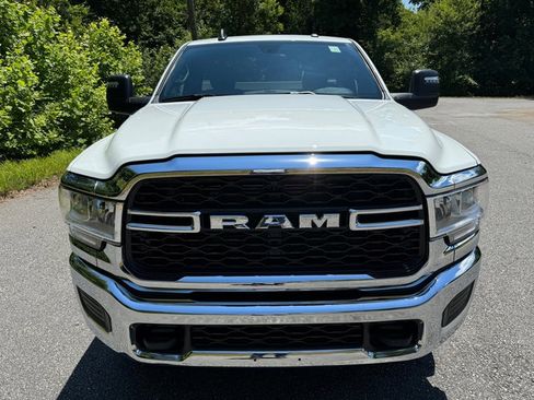 New 2024 RAM 2500 Tradesman w/ Chrome Appearance Group image 4