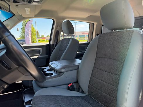 Used 2019 RAM 1500 Big Horn AWD/4WD image 19