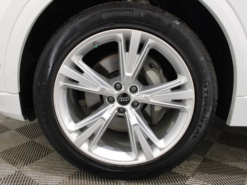 Used 2023 Audi Q8 Premium w/ Convenience Package AWD/4WD image 24