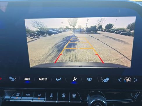 Used 2024 Chevrolet Blazer EV LT image 23