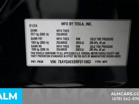 Used 2024 Tesla Model Y Long Range AWD/4WD image 59