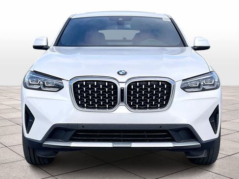Used 2024 BMW X4 xDrive30i w/ Premium Package image 3