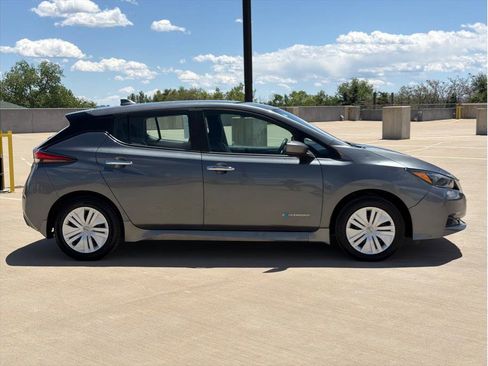 Used 2018 Nissan Leaf S w/ S Charge Package FWD image 12