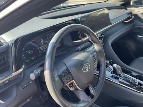 Used 2024 Toyota Crown Limited image 13