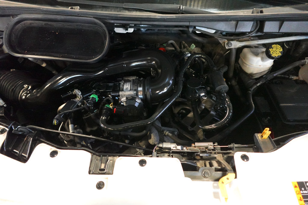 Used 2023 Ford Transit 250 Medium Roof AWD image 26
